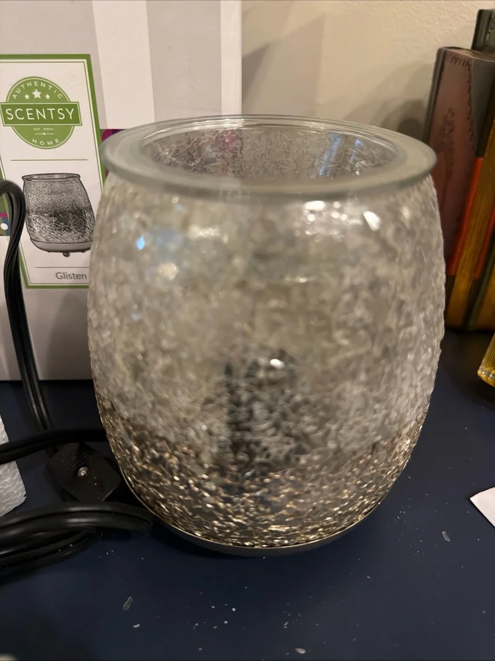NIB Scentsy Wax Warmer Model Glisten